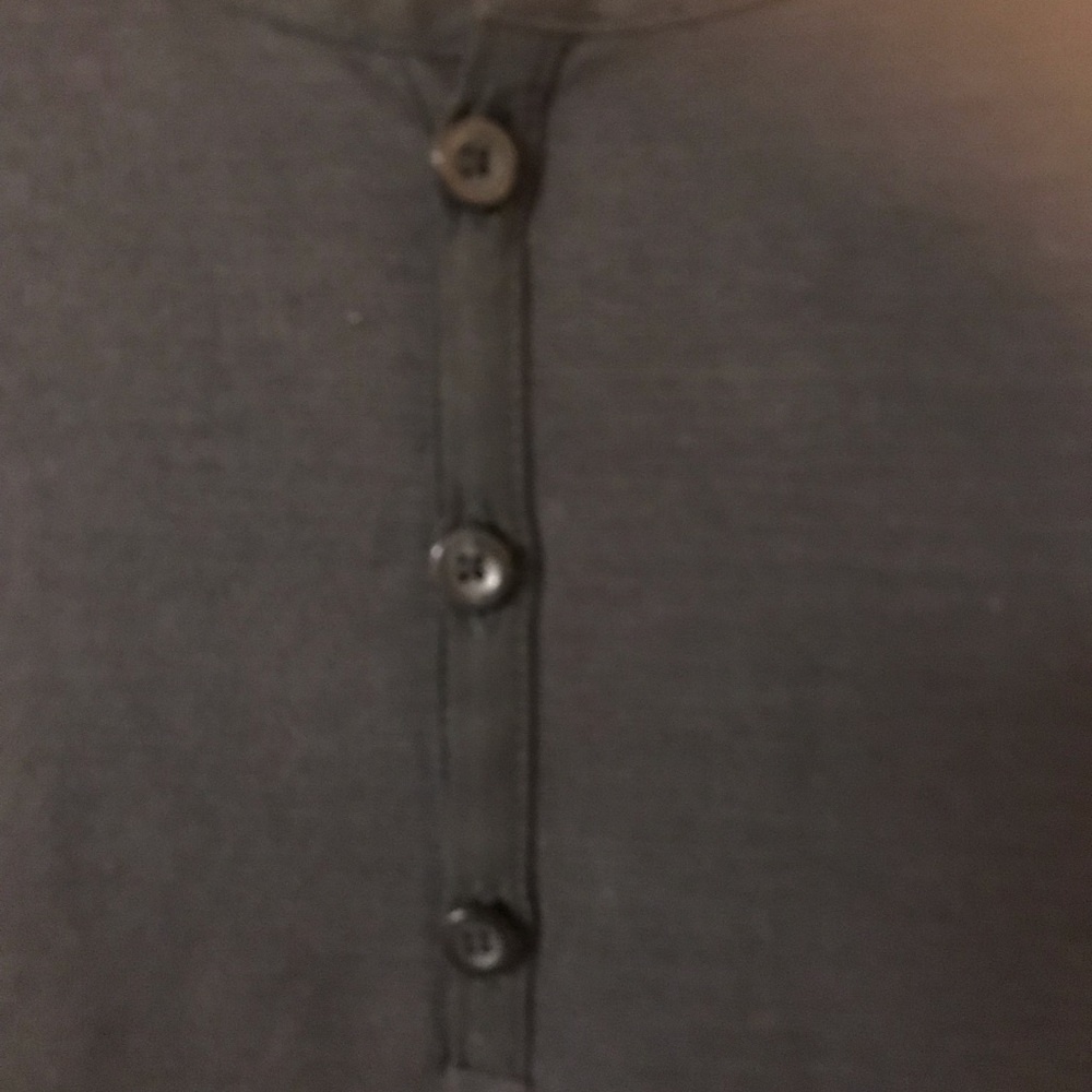 Women's T-shirt with short sleeves.